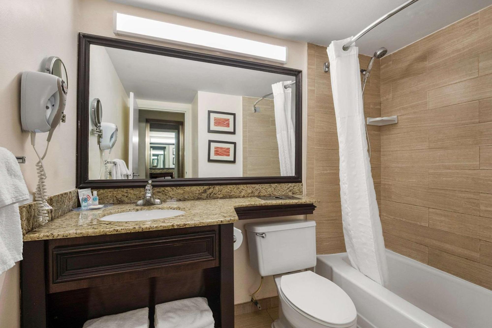 Comfort Inn Oceanside Deerfield Beach Exteriör bild