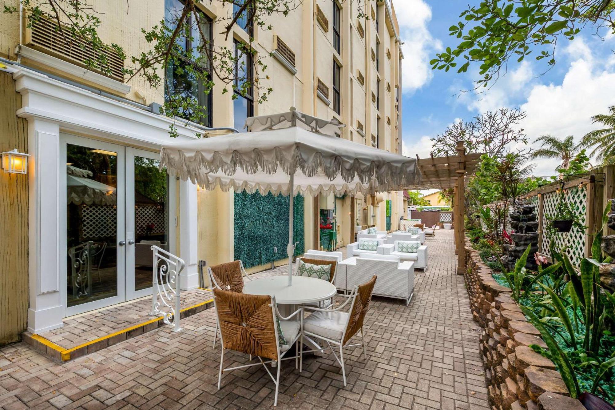 Comfort Inn Oceanside Deerfield Beach Exteriör bild